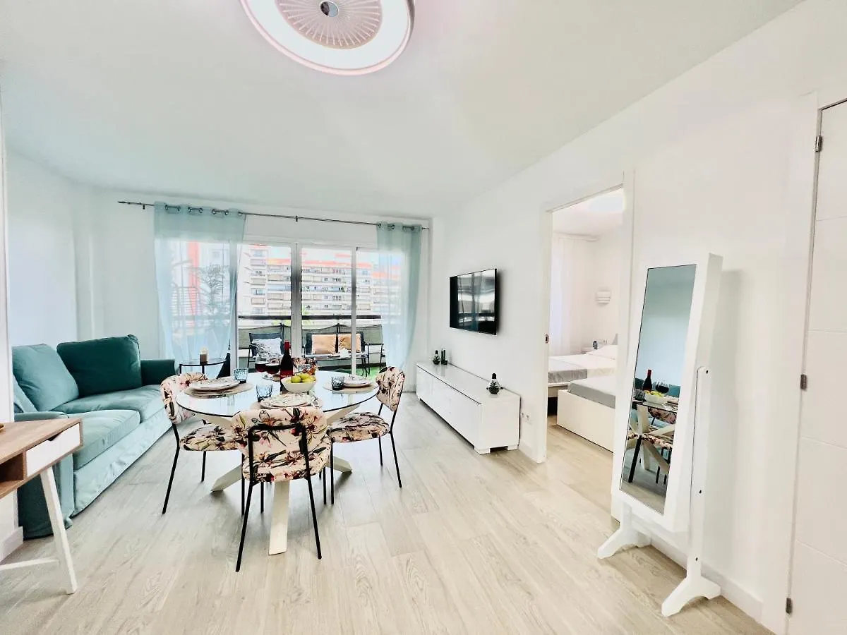 Paulmarie Apartment In Los Cristianos 로스크리스티아노스